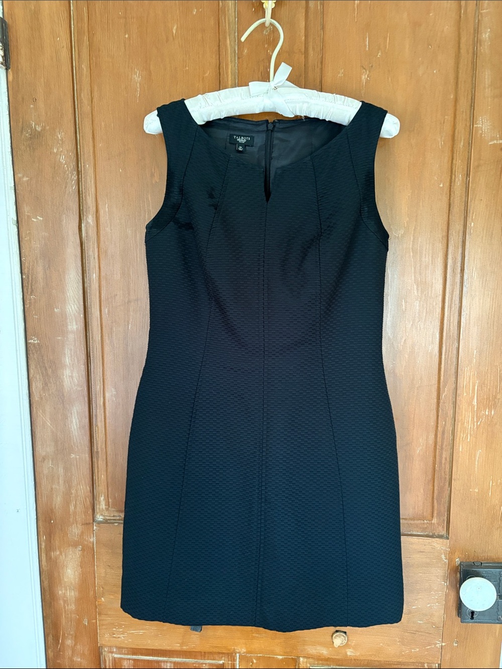 Black Sleeveless Sheath Dress